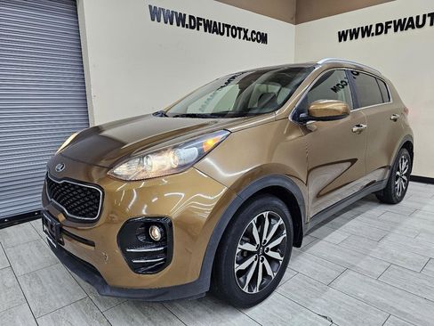 Used 2017 Kia Sportage EX FWD image 3