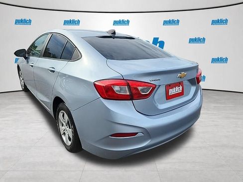 Used 2018 Chevrolet Cruze LS FWD image 5