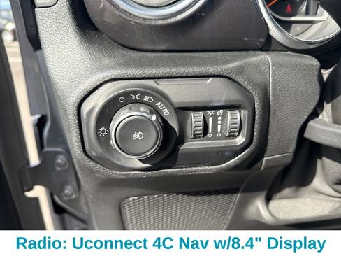 Used 2021 Jeep Wrangler Unlimited Sahara image 12