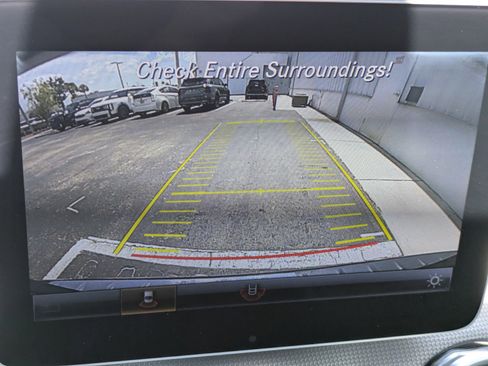 Used 2019 Mercedes-Benz GLA 250 4MATIC image 25