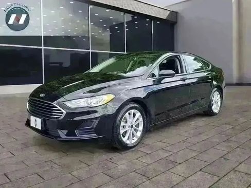 Used 2019 Ford Fusion SE image 1