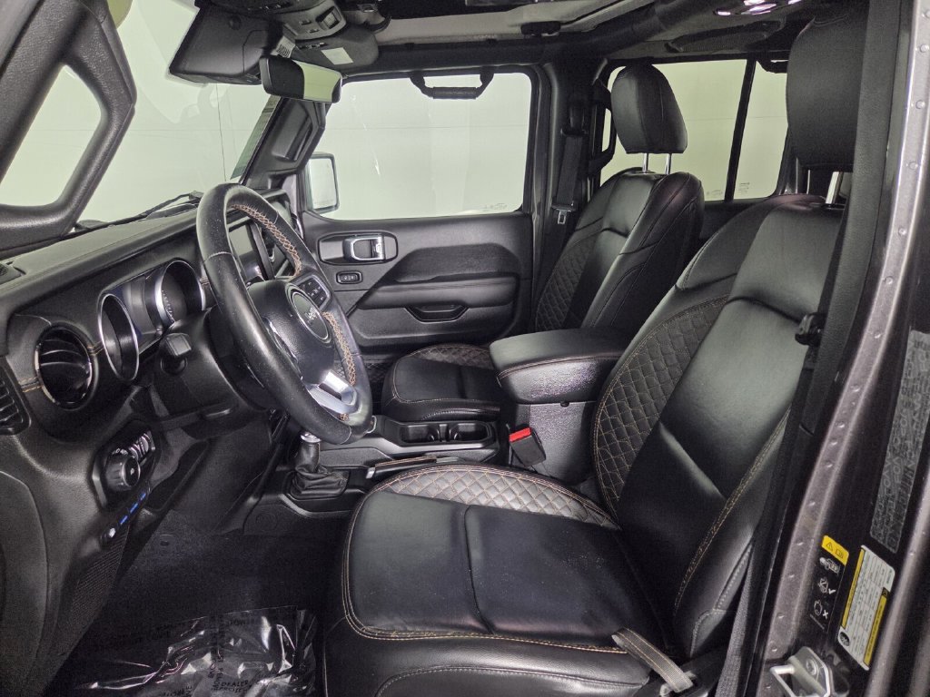 Used 2021 Jeep Wrangler Unlimited Sahara AWD/4WD image 31
