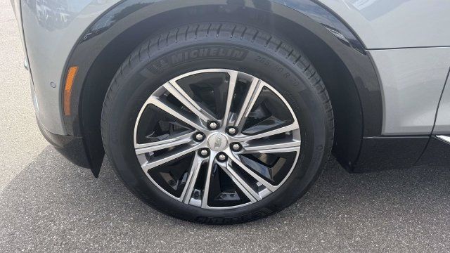 Used 2024 Cadillac Lyriq Luxury w/ LPO, Floor Liner Package AWD/4WD image 11