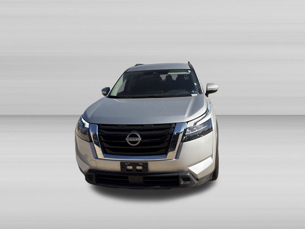 Used 2024 Nissan Pathfinder SV AWD/4WD image 9