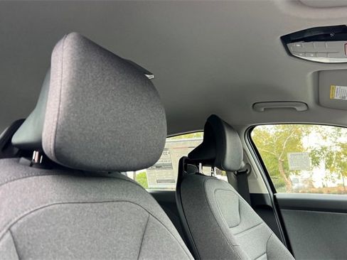 New 2025 Kia K4 EX image 18