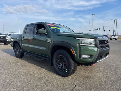 New 2026 Nissan Frontier PRO-4X w/ Tow Package image 7