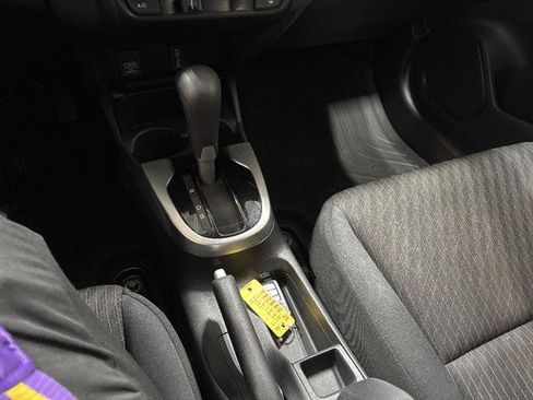 Used 2018 Honda Fit EX image 12