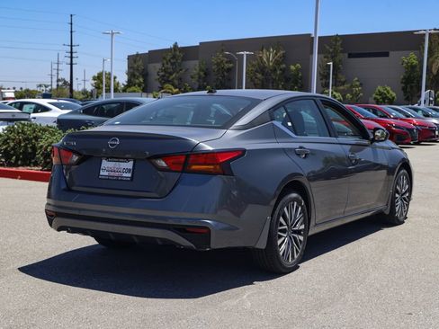 New 2026 Nissan Altima 2.5 SV FWD image 4