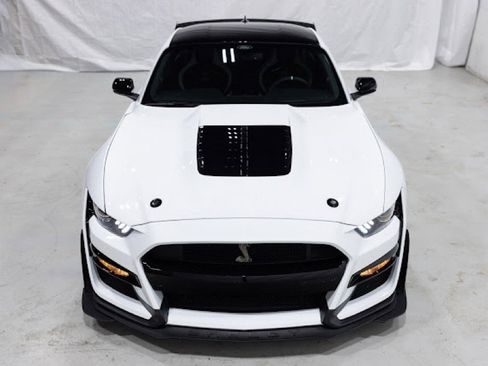 Used 2021 Ford Mustang Shelby GT500 w/ Carbon Fiber Track Pack image 16