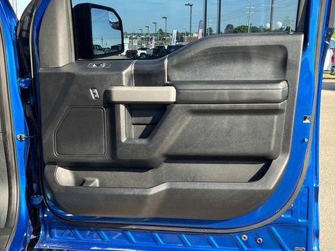 Used 2018 Ford F150 Raptor w/ Equipment Group 801A Mid AWD/4WD image 22