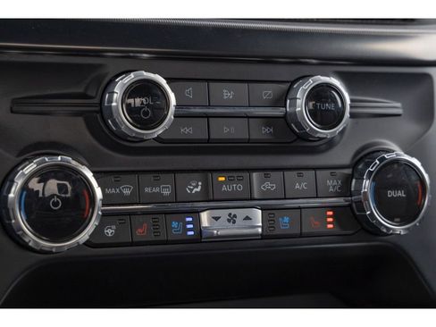 Used 2024 Ford F150 Platinum image 26