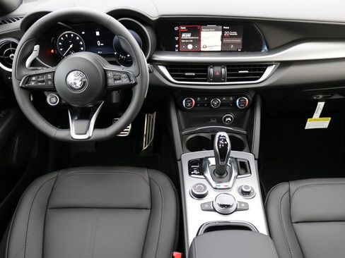 New 2025 Alfa Romeo Stelvio Sprint image 21