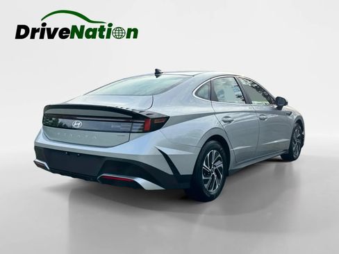 Used 2026 Hyundai Sonata Blue FWD image 5