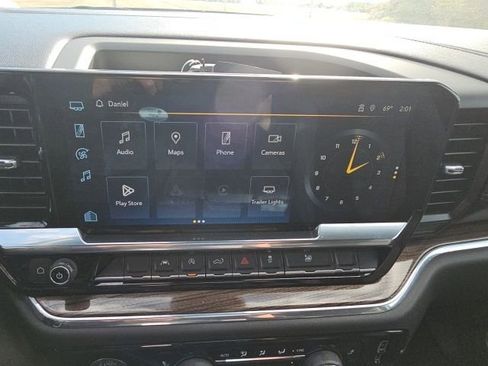 Used 2024 Chevrolet Silverado 1500 LT image 41