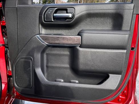 Used 2022 Chevrolet Silverado 1500 LTZ image 23