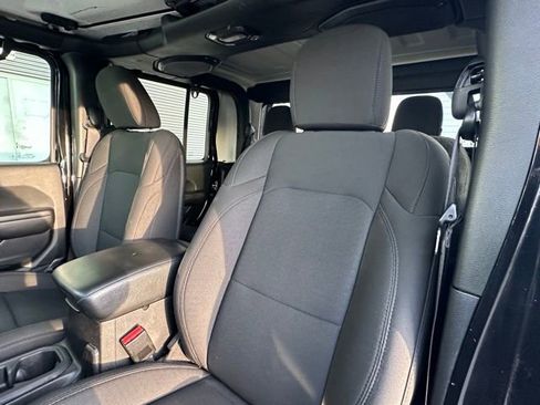 Used 2020 Jeep Gladiator Sport w/ Quick Order Package 24S image 27