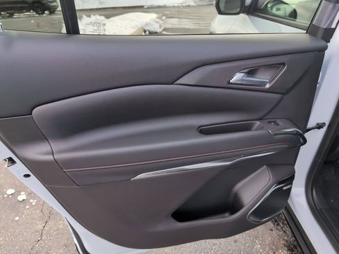 New 2026 Chevrolet Traverse RS w/ LPO, Floor Liner Package image 10