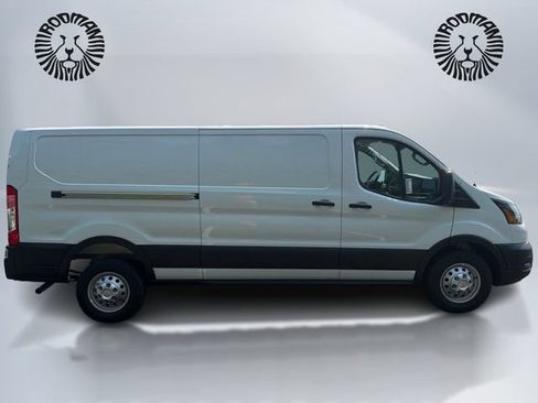 New 2026 Ford Transit 250 Low Roof AWD image 5