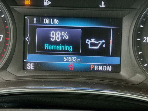 Used 2022 Buick Encore Preferred w/ Safety Package FWD image 19