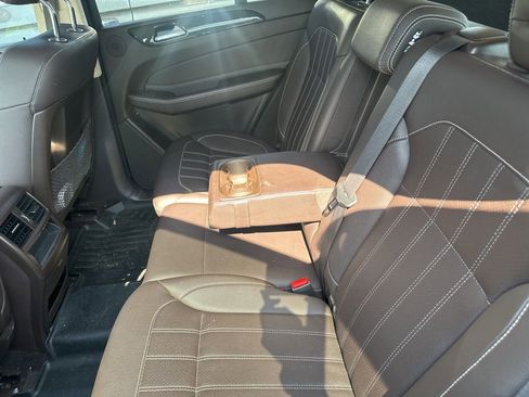 Used 2019 Mercedes-Benz GLE 400 4MATIC image 8