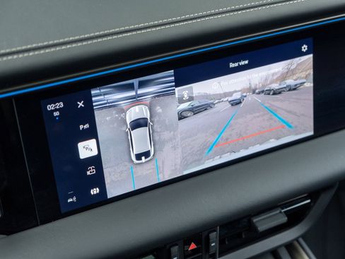 Certified 2025 Porsche Macan Turbo Electric image 39