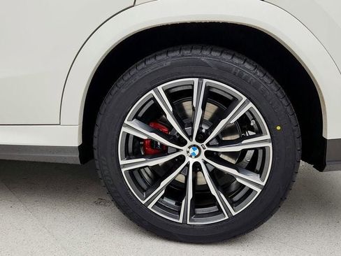 Used 2023 BMW X6 xDrive40i w/ M Sport Package image 9