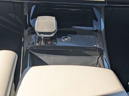 New 2026 Land Rover Range Rover Sport SE AWD/4WD image 18