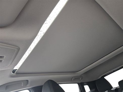 New 2026 Nissan Kicks SV FWD image 19