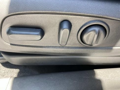 Used 2025 Buick Encore GX Preferred w/ Comfort Package AWD/4WD image 27