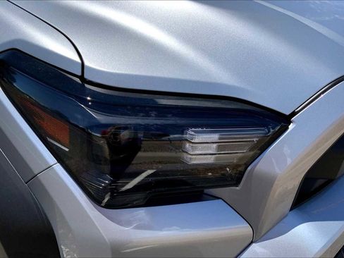 Used 2025 Toyota 4Runner SR5 image 23