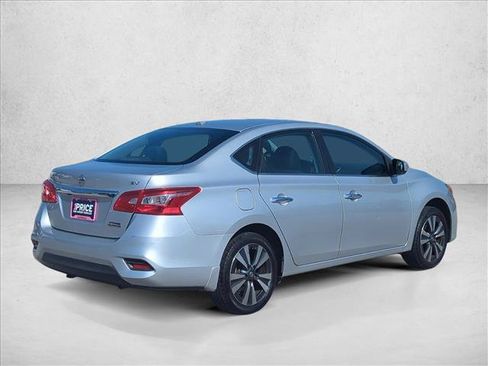 Used 2019 Nissan Sentra SV w/ Special Edition Package FWD image 5