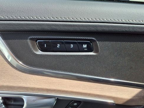 New 2025 Volvo XC90 B6 Core w/ Climate Package image 12