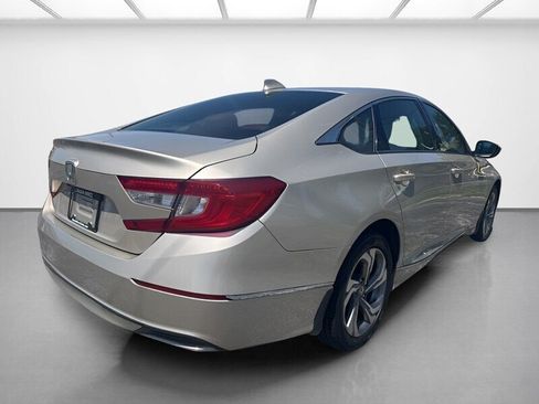 Used 2020 Honda Accord EX image 9