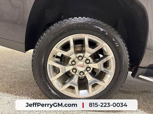 Used 2016 GMC Yukon SLT w/ Open Road Package AWD/4WD image 36