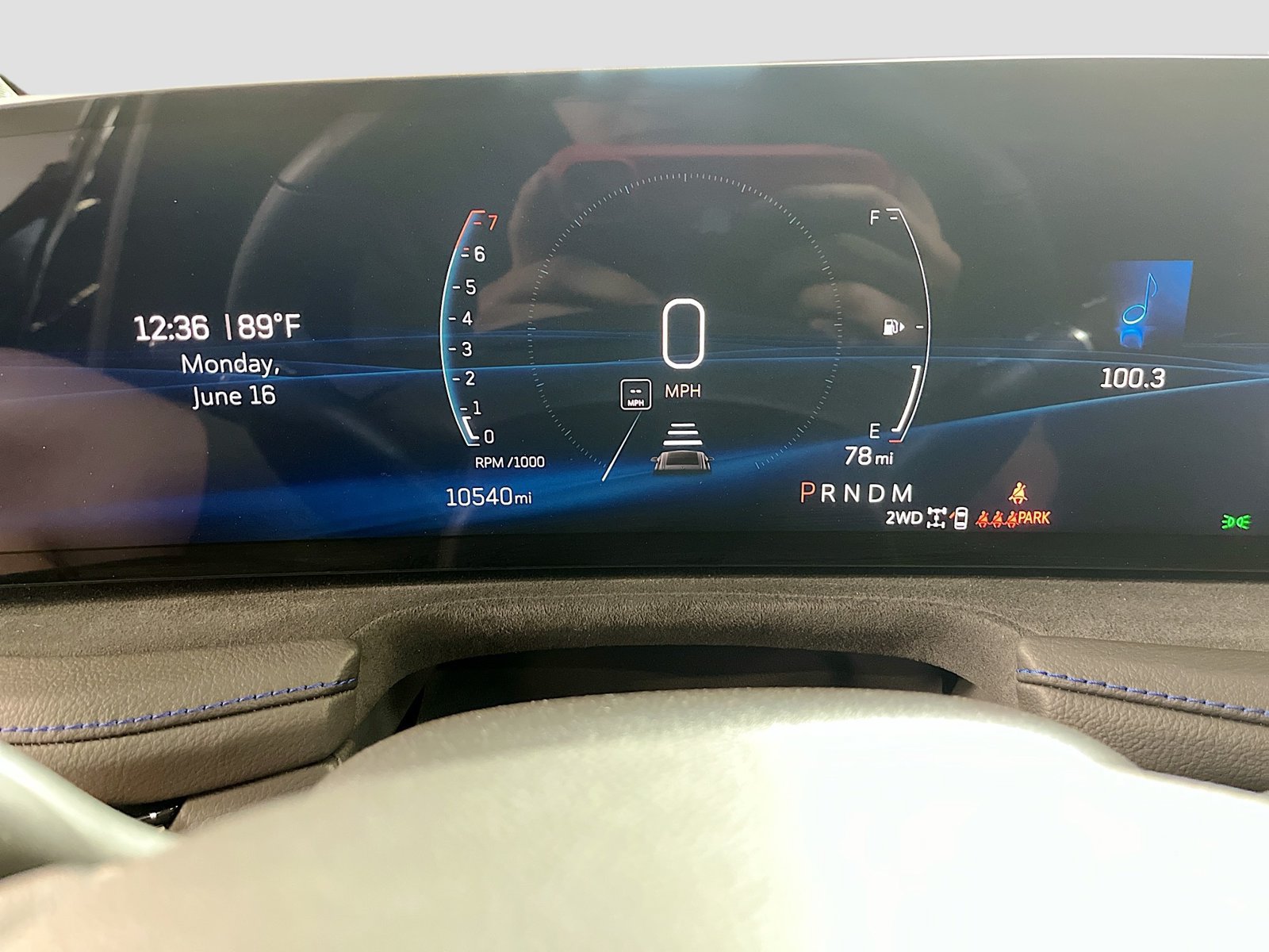 Used 2024 Cadillac XT4 Sport w/ Cold Weather Package AWD/4WD image 12