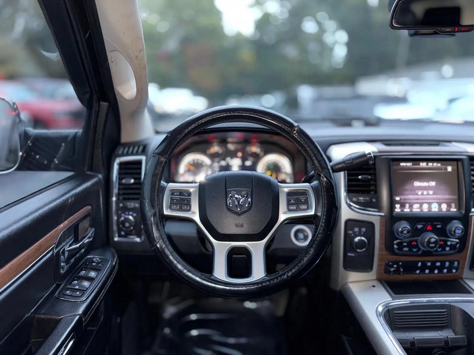 Used 2016 RAM 2500 Laramie w/ Convenience Group AWD/4WD image 19