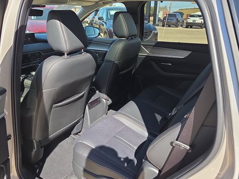 Used 2025 MAZDA CX-90 3.3 Turbo w/ Premium Sport Pkg image 9