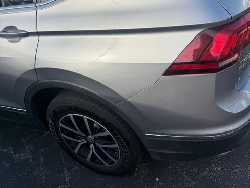 Used 2021 Volkswagen Tiguan SE FWD image 9