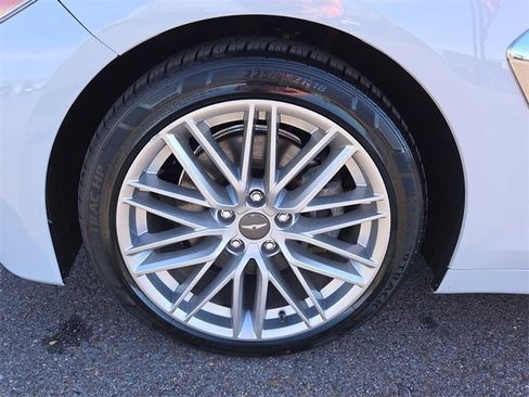 Used 2021 Genesis G70 2.0T w/ Elite Package image 9