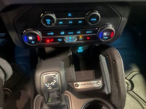 New 2025 Ford Bronco Big Bend w/ Black Diamond Package image 10