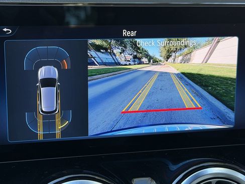 Certified 2025 Mercedes-Benz GLA 250 image 5