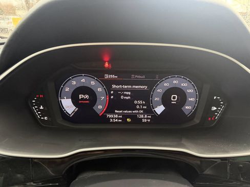 Used 2021 Audi Q3 2.0T Premium w/ Convenience Package AWD/4WD image 11