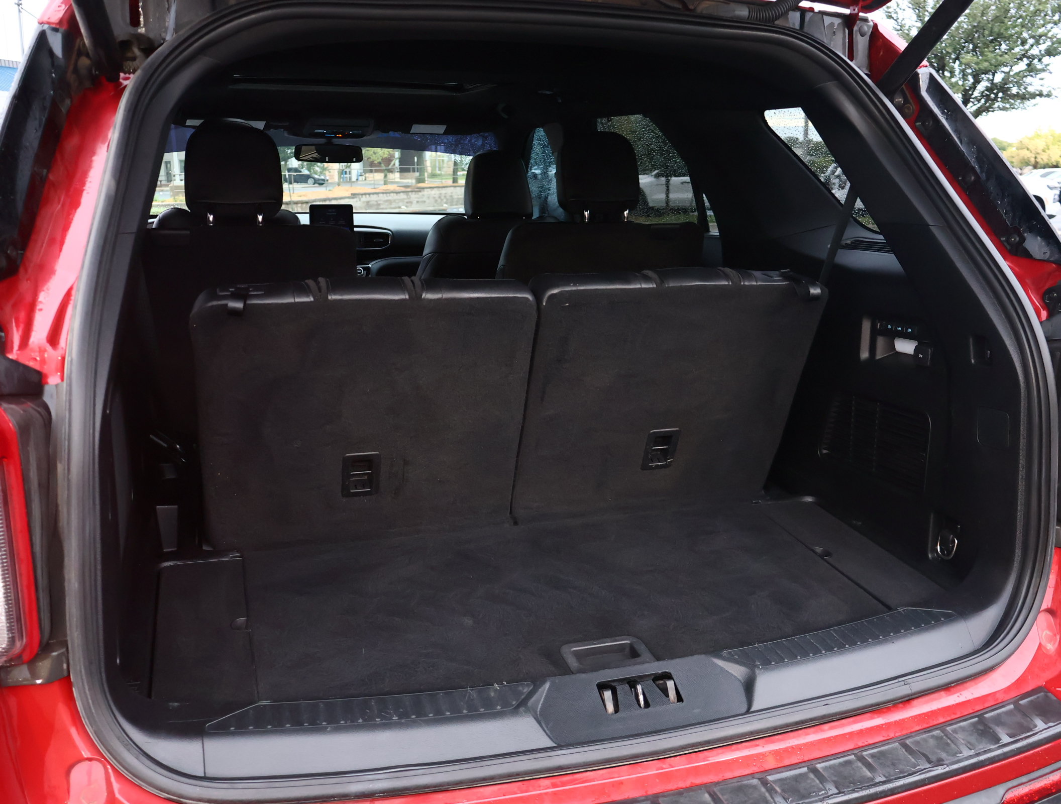 Used 2021 Ford Explorer ST w/ Equipment Group 401A AWD/4WD image 27