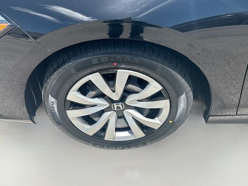 Used 2023 Honda Civic LX image 35
