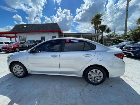 Used 2019 Kia Rio S FWD image 5