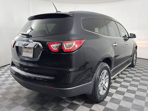 Used 2016 Chevrolet Traverse LT image 6