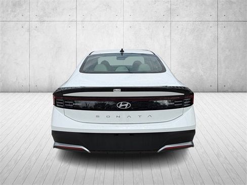 New 2026 Hyundai Sonata SE image 3