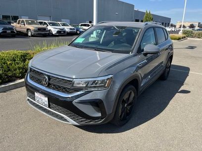 Used 2023 Volkswagen Taos SE
