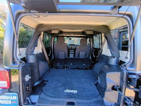 Used 2014 Jeep Wrangler Unlimited Sahara w/ Connectivity Group image 76