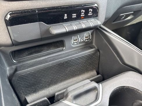 Used 2023 RAM 1500 Big Horn image 20